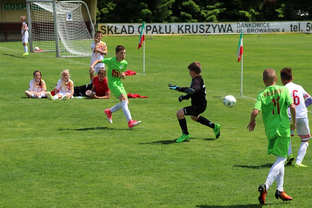 他不仅通过 他不仅通过